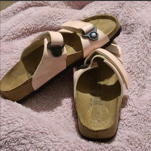 BIRKI’s PINK VELCRO STRAP